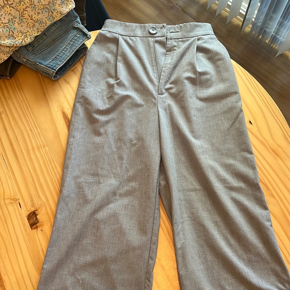 Grey Stradivarius pants
